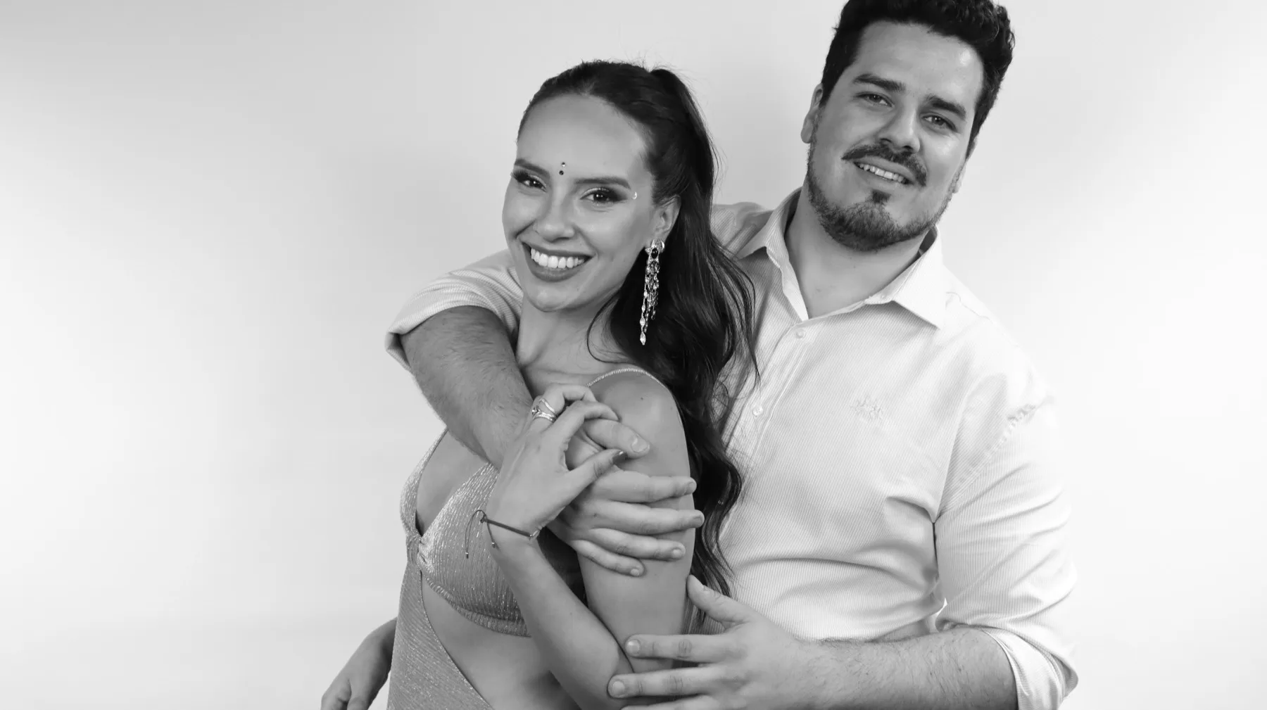 Retrato B&W Studio Stellar en blanco y negro